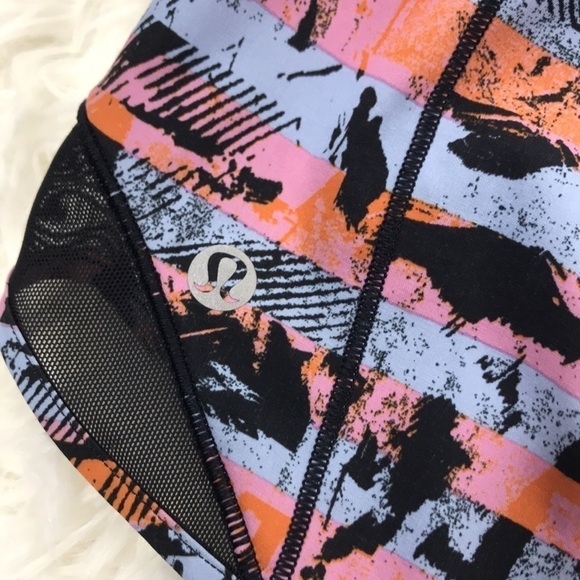 Lululemon Hotty Hot Short II *Long 4" Inversion Multi / Black - Picture 7 of 7
